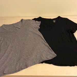 Banana Republic t-shirts